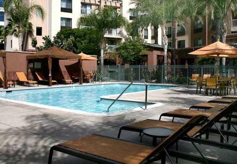 Courtyard Los Angeles Burbank Airport Ανέσεις φωτογραφία
